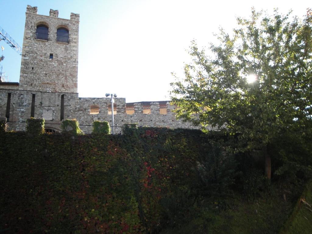 The Tower Of The Old King Bed & Breakfast